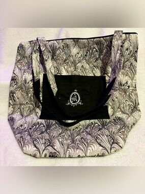 Swirl Print Tote Bag with Black Accent Pocket & 6 Slip Pockets in Interior